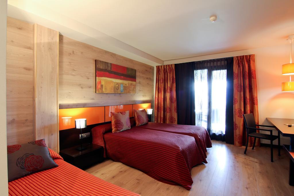 Dolcet L'Hotel Алас Экстерьер фото